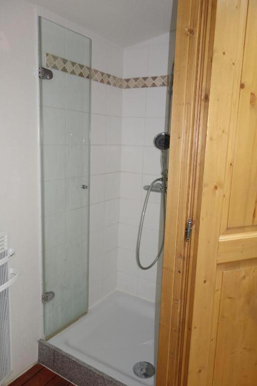 94 M2 Spacieux Insonorise En Plein Centre - Deux Parkings Couverts Gratuits Et Wifi Gratuit ! 생제르베레뱅 외부 사진